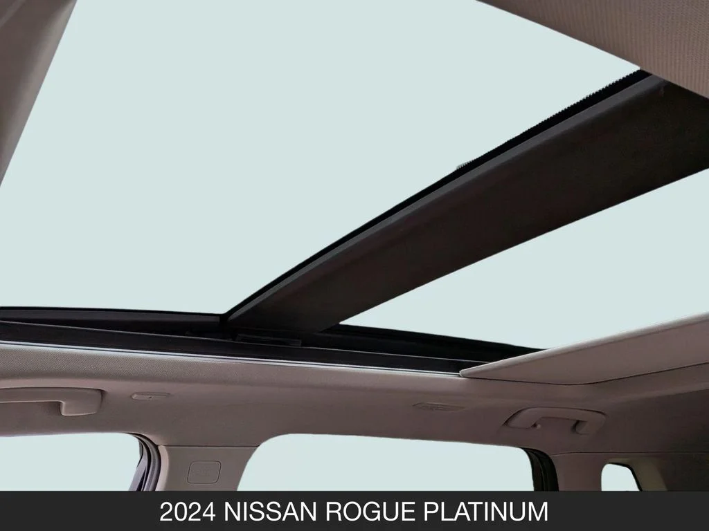 Used 2024 White Nissan Platinum image 15