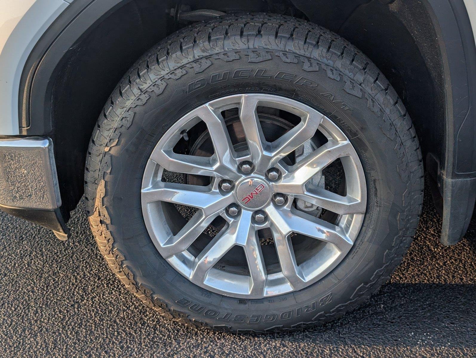 Used 2021 SUMMIT WHITE GMC SLT image 12