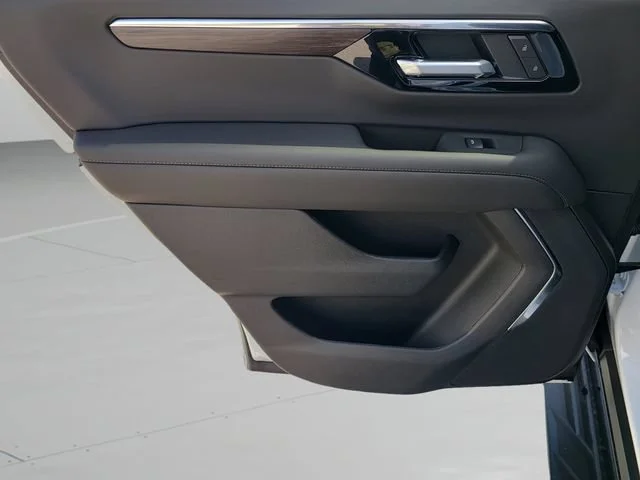 New 2026 Summit White Chevrolet LS image 18