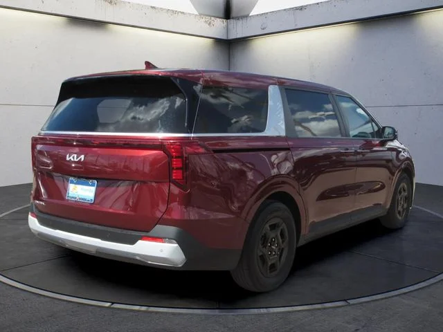 Used 2025 Red Kia LXS image 5