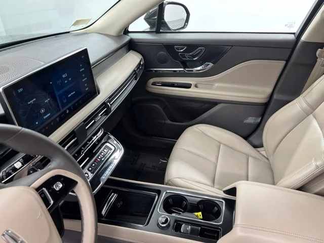 Used 2023 Gray Lincoln Standard image 20