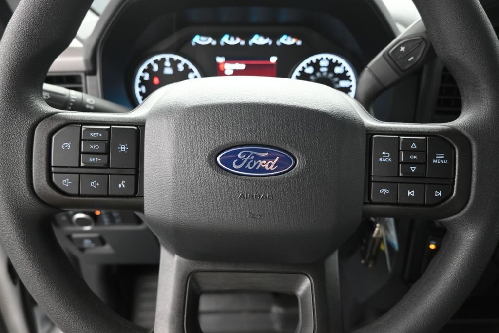 New 2026 Oxford White Ford XL image 17
