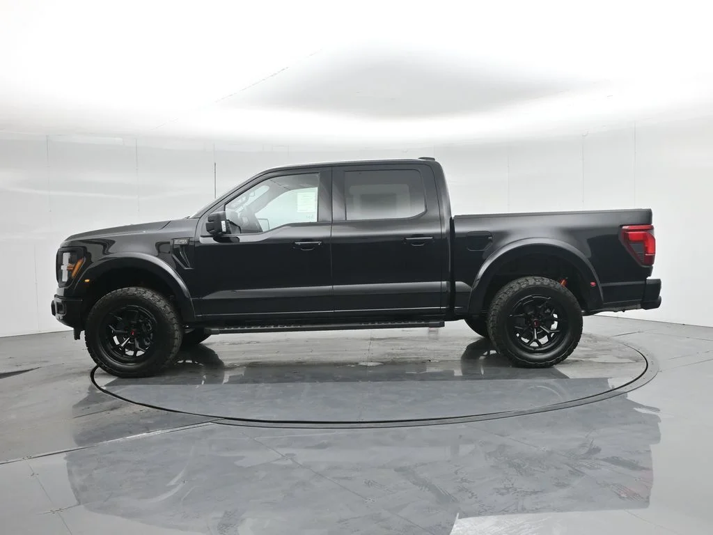New 2025 Black Ford XLT image 28