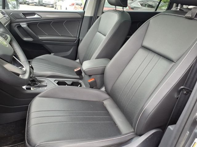Used 2024 Gray Volkswagen 2.0T SE image 20