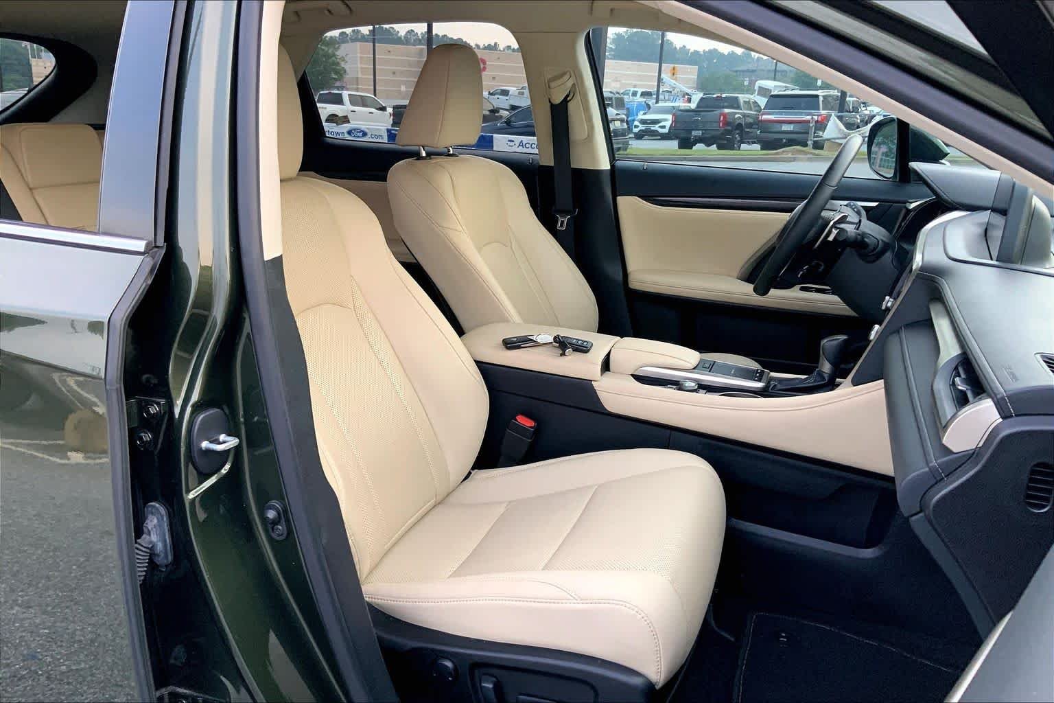 Used 2022 Nori Green Pearl Lexus  image 13