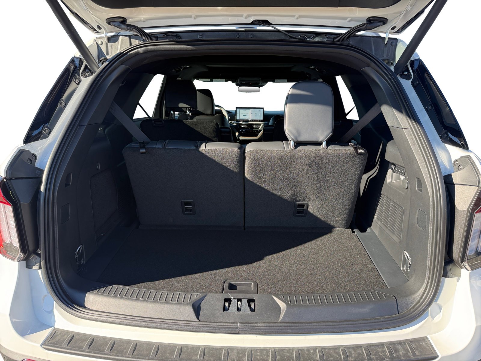 New 2026 Star White Metallic Tri-Coat Ford Tremor® image 17