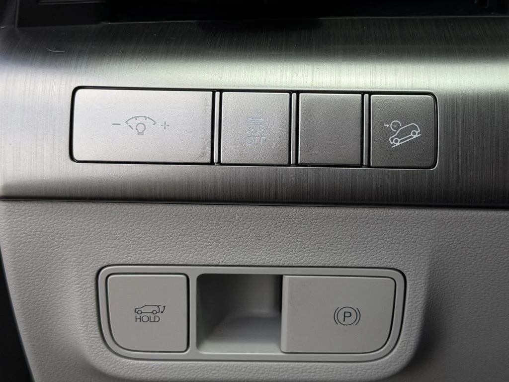 Used 2024 Black Hyundai Limited image 24