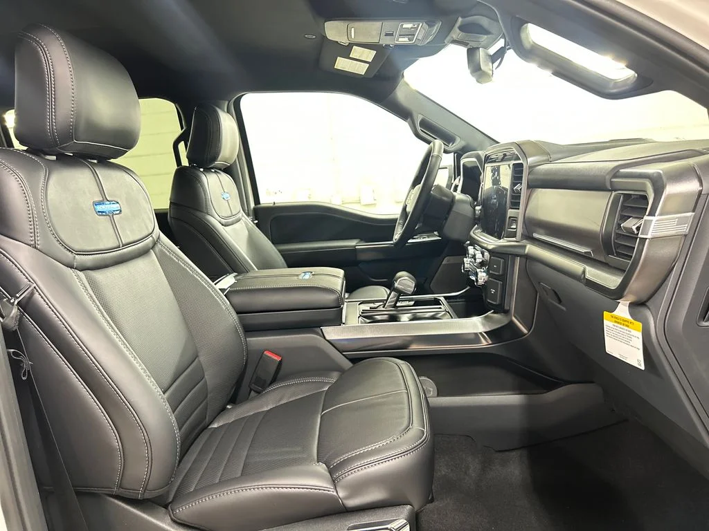 New 2026 White Ford Platinum image 15