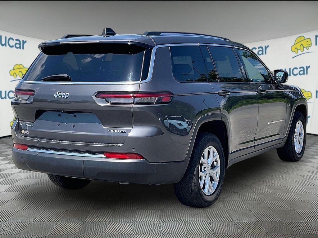 Used 2023 Baltic Gray Metallic Clearcoat Jeep Limited image 6