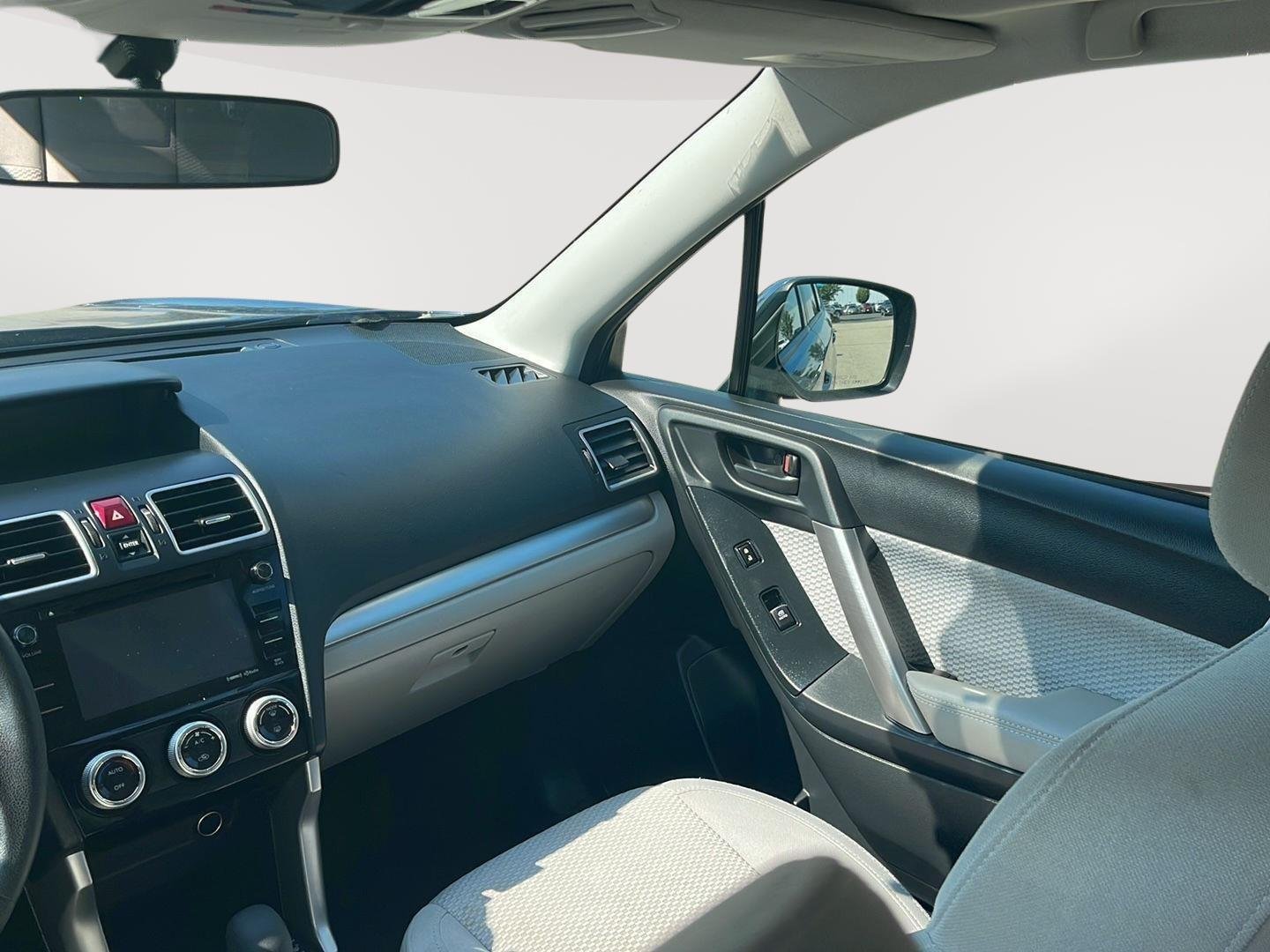 Used 2018 Quartz Blue Pearl Subaru Premium image 15