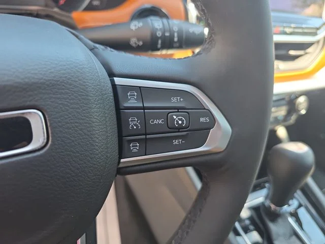 Used 2025 White Jeep Limited image 18