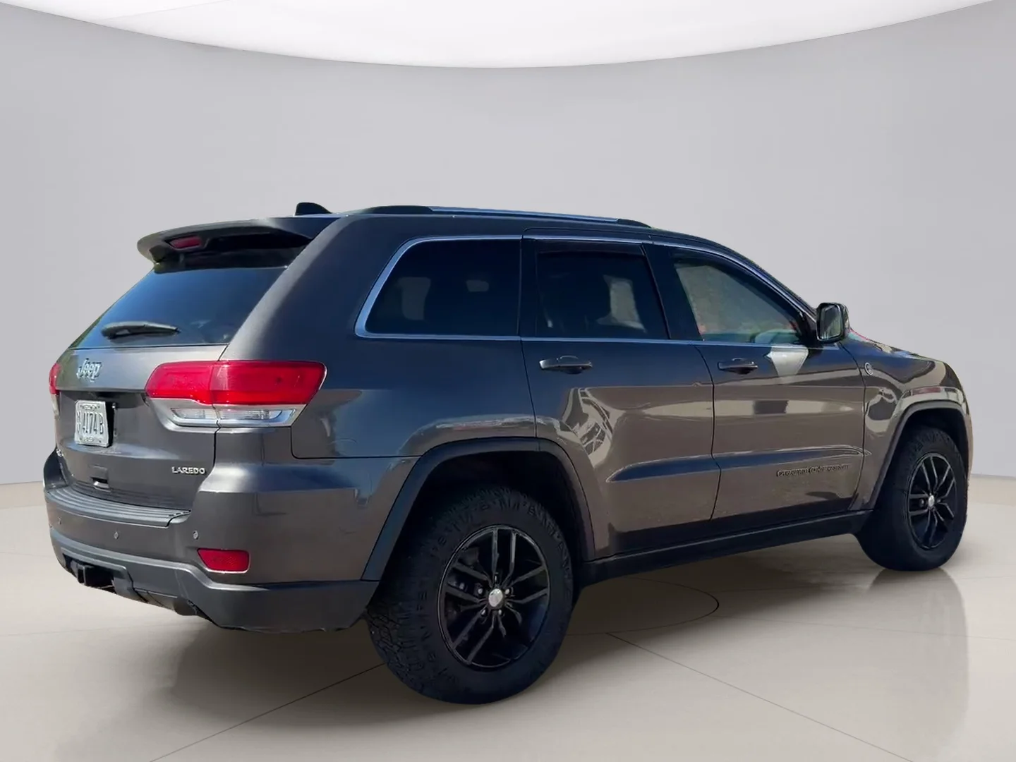 Used 2017 Gray Jeep LAREDO image 5