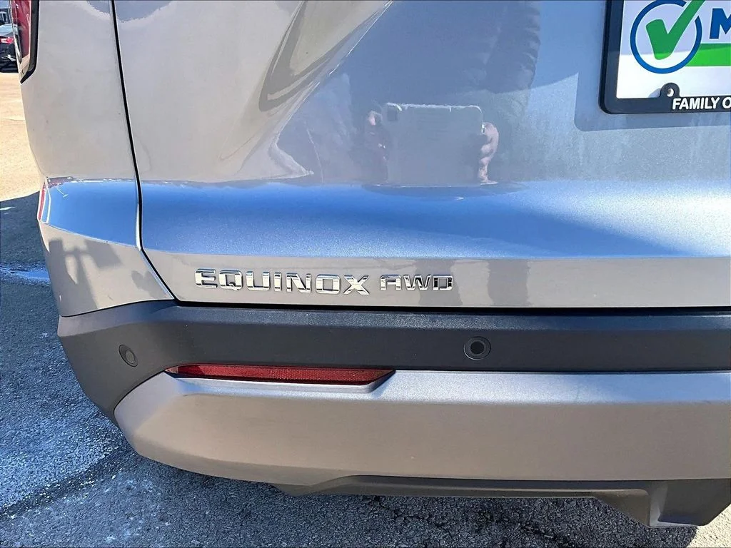 Used 2025 Gray Chevrolet LT image 26