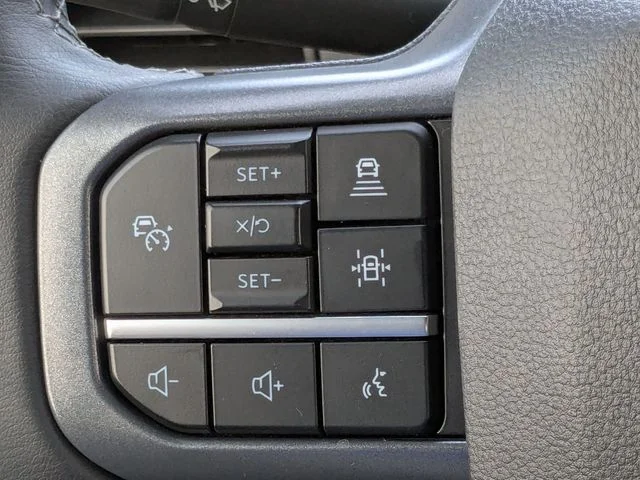 Used 2026 Avalanche Ford XLT image 14