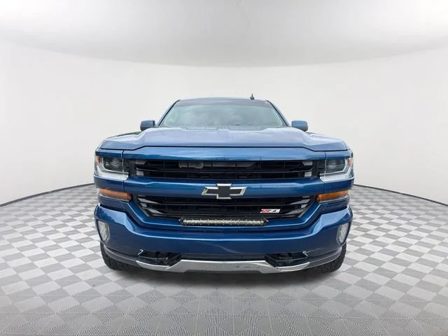 Used 2017 DEEP OCEAN BLUE METALLIC Chevrolet LT image 2