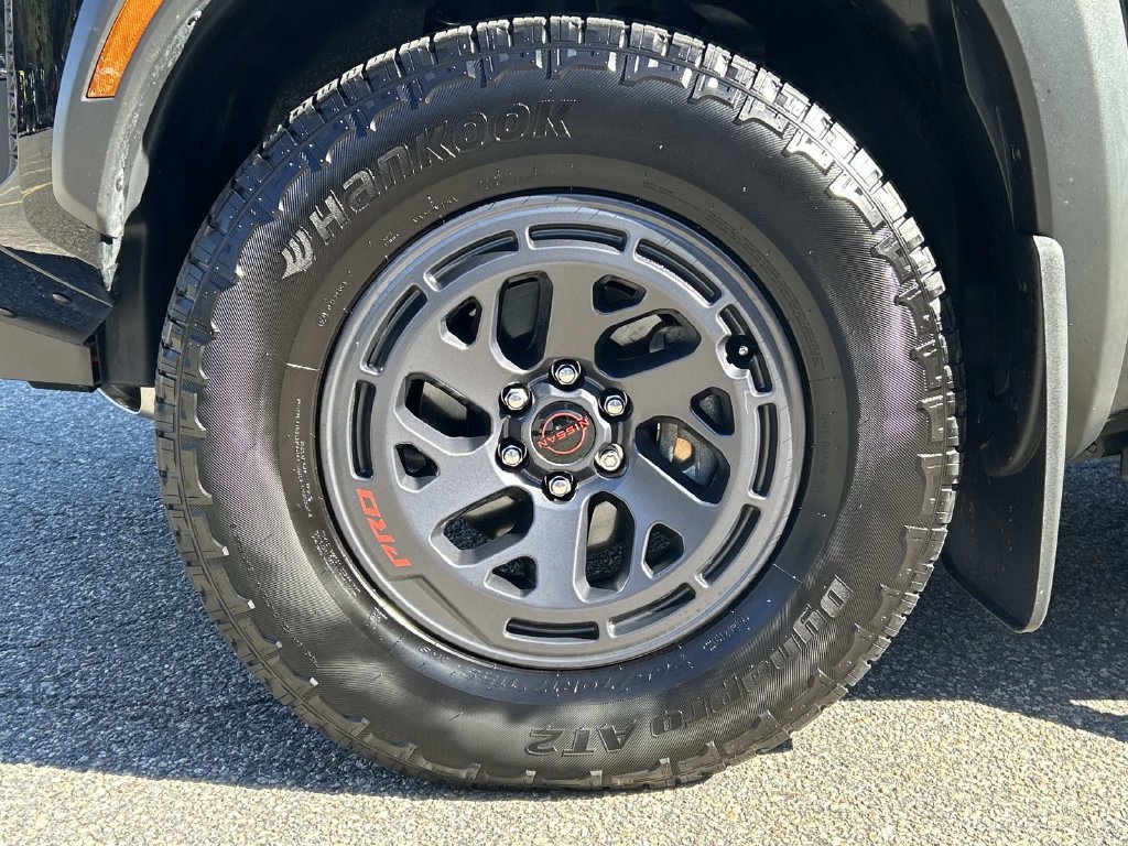 Used 2025 Black Nissan PRO-4X image 9