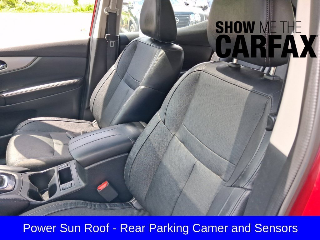Used 2020 Red Nissan SL image 18