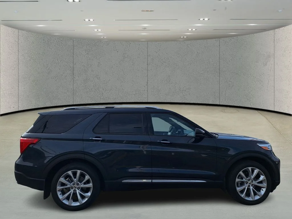 Used 2022 Blue Ford Platinum image 6