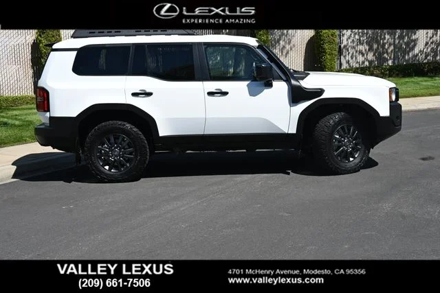 Used 2024 White Toyota 1958 image 3