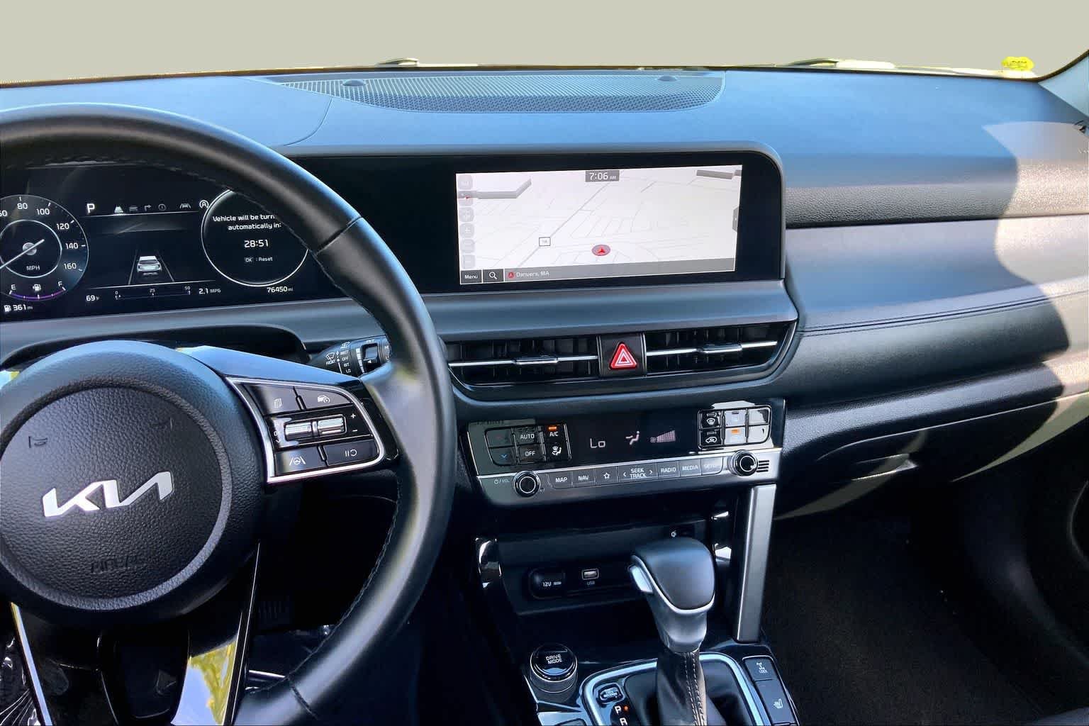 Used 2024 Fusion Black Kia EX image 7