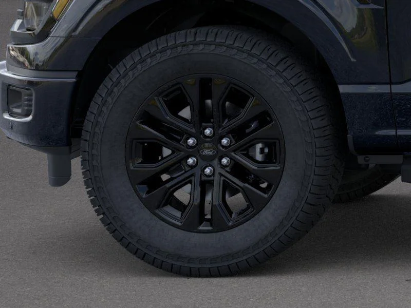 New 2026 Agate Black Metallic Ford XLT image 19