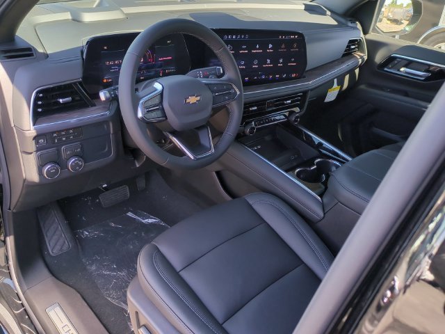2026 Chevrolet Suburban LT - Photo 11