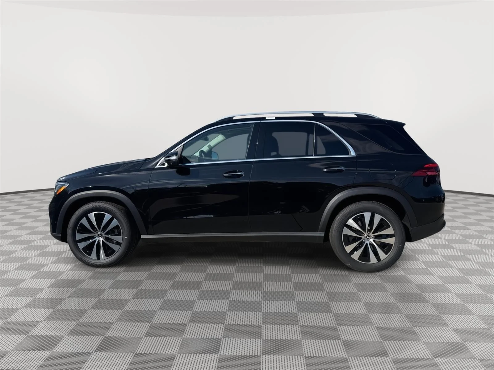 New 2026 Black Mercedes-Benz GLE 450 image 6