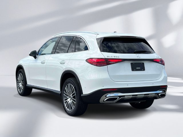 New 2027 Polar White Mercedes-Benz GLC 300 image 5