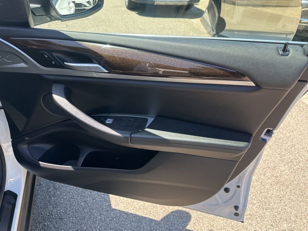 Used 2023 White BMW xDrive30i image 36