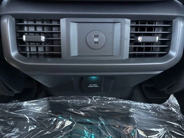 New 2026 Iconic Silver Metallic Ford Lariat® image 27