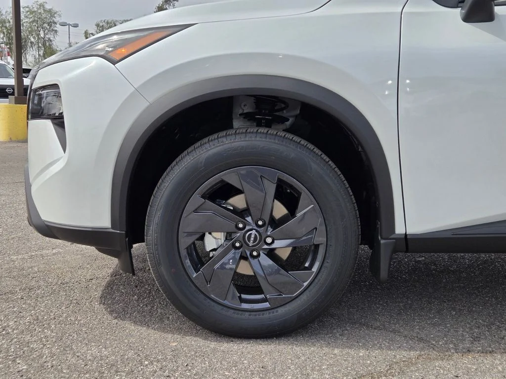 New 2026 Everest White Pearl TriCoat Nissan SV image 5