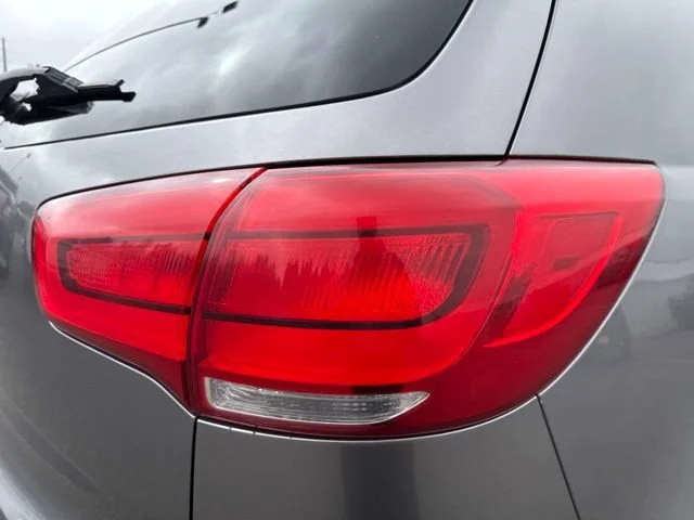Used 2014 Mineral Silver Kia LX image 13