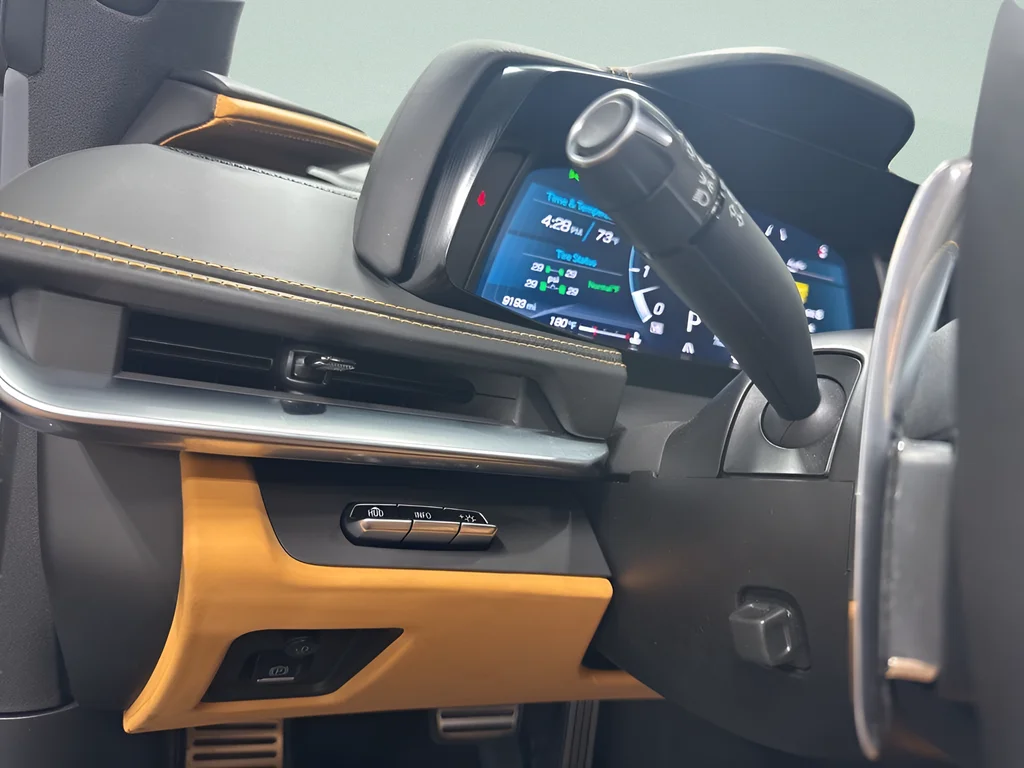 2024 Chevrolet Corvette 3LT - Photo 11