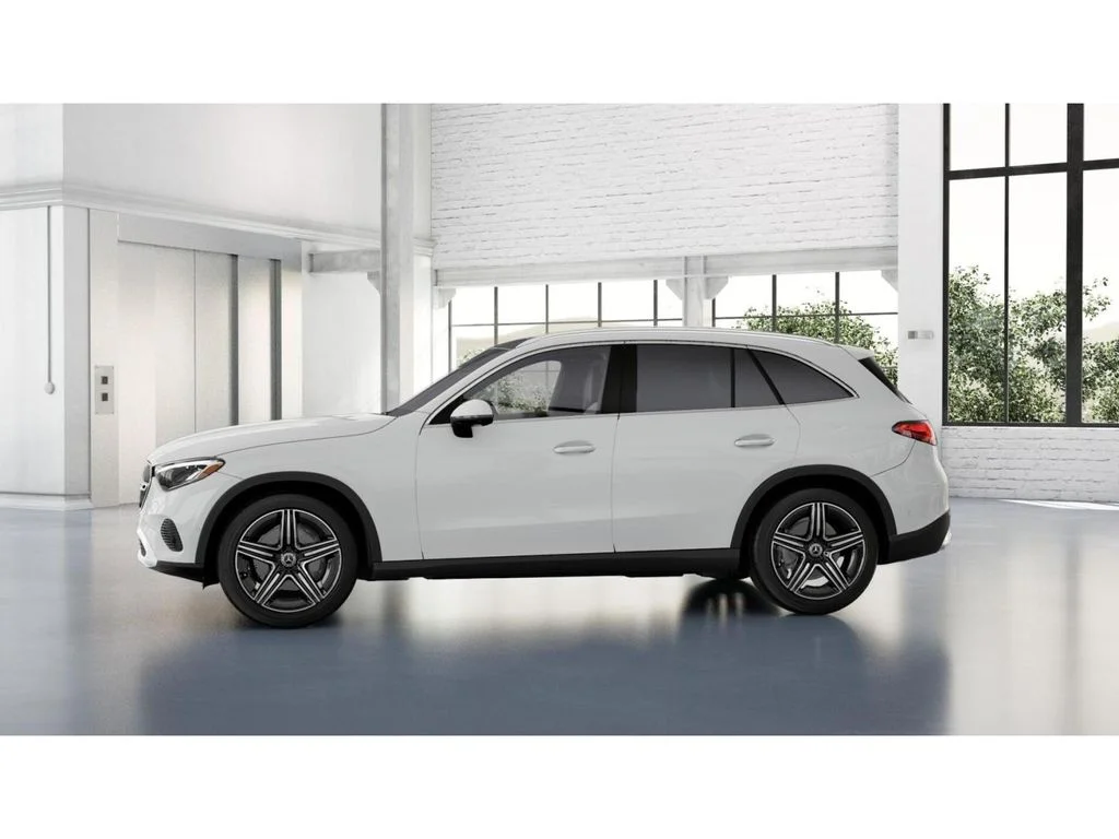 New 2027 White Mercedes-Benz GLC 300 image 35