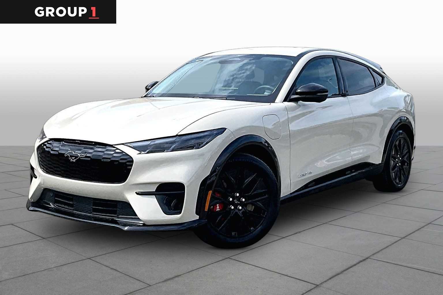 2025 Ford Mustang-Mach-e Premium's photo
