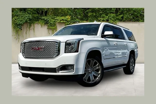 2017 GMC Yukon 4WD SLT's photo
