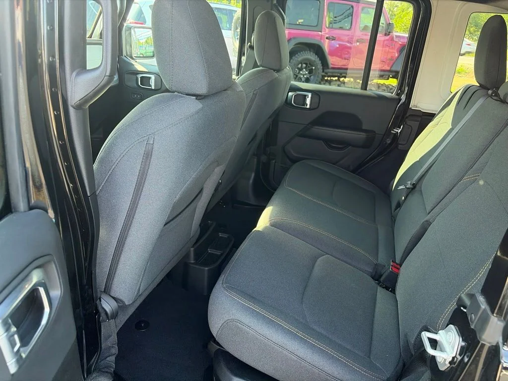 Used 2025 Black Jeep Sahara 4xe image 11