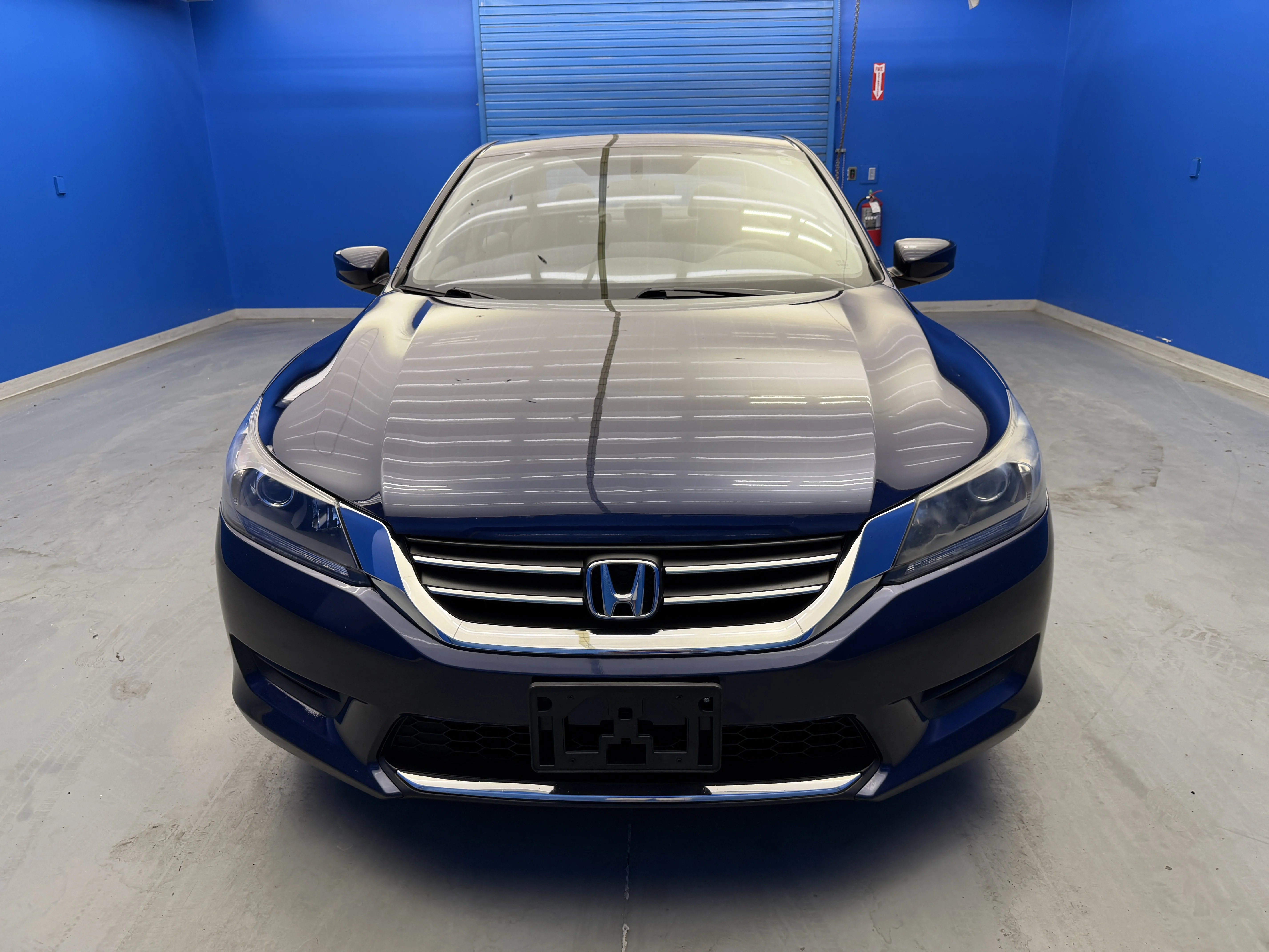 Used 2013 Obsidian Blue Pearl Honda LX image 3