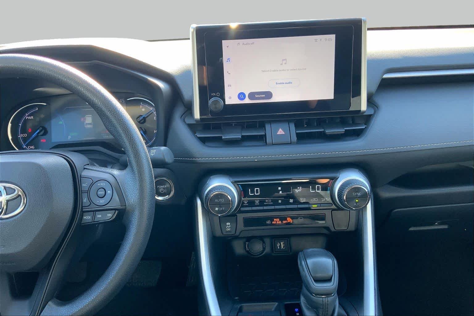 Used 2025 Ice Cap Toyota Hybrid XLE image 5