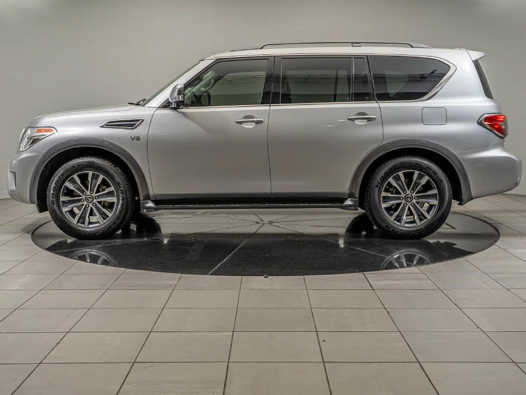 Used 2020 Brilliant Silver Metallic Nissan SL image 5