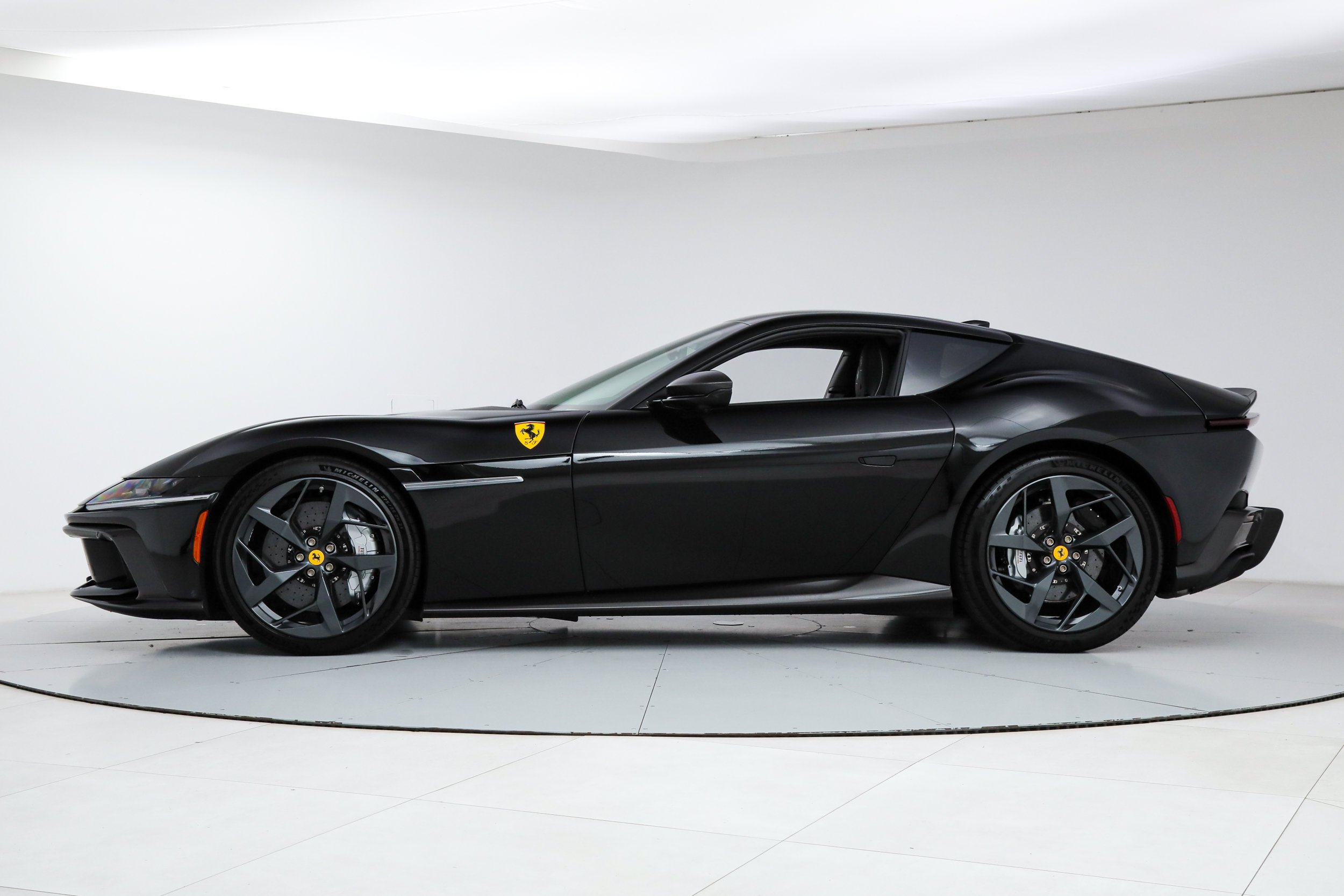 Used 2025 Black Ferrari  image 3