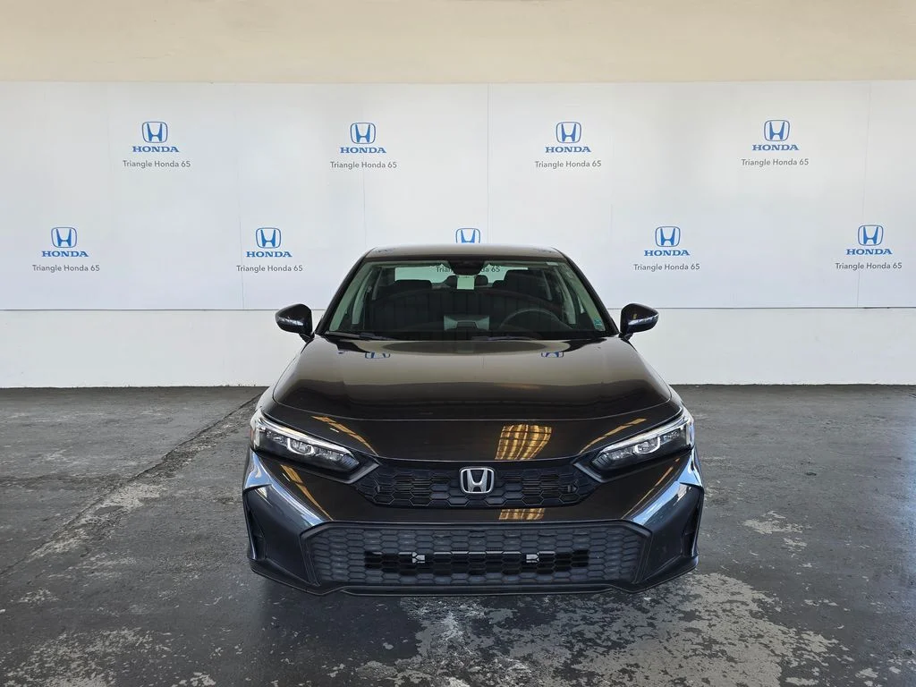 Used 2025  Honda LX image 3