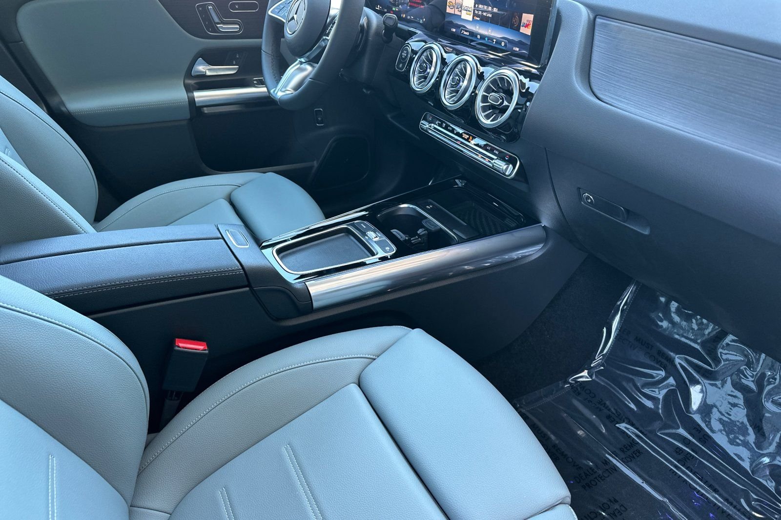 New 2026 Red Mercedes-Benz GLA 250 image 16