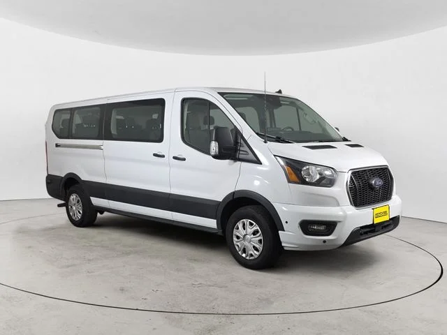 Used 2024 Oxford White Ford XLT image 3