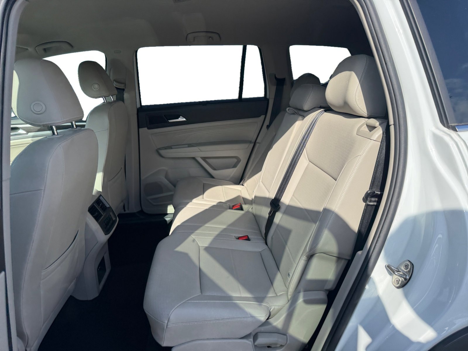 Certified Used 2023 Pure White Volkswagen 3.6L V6 SE w/Technology image 16