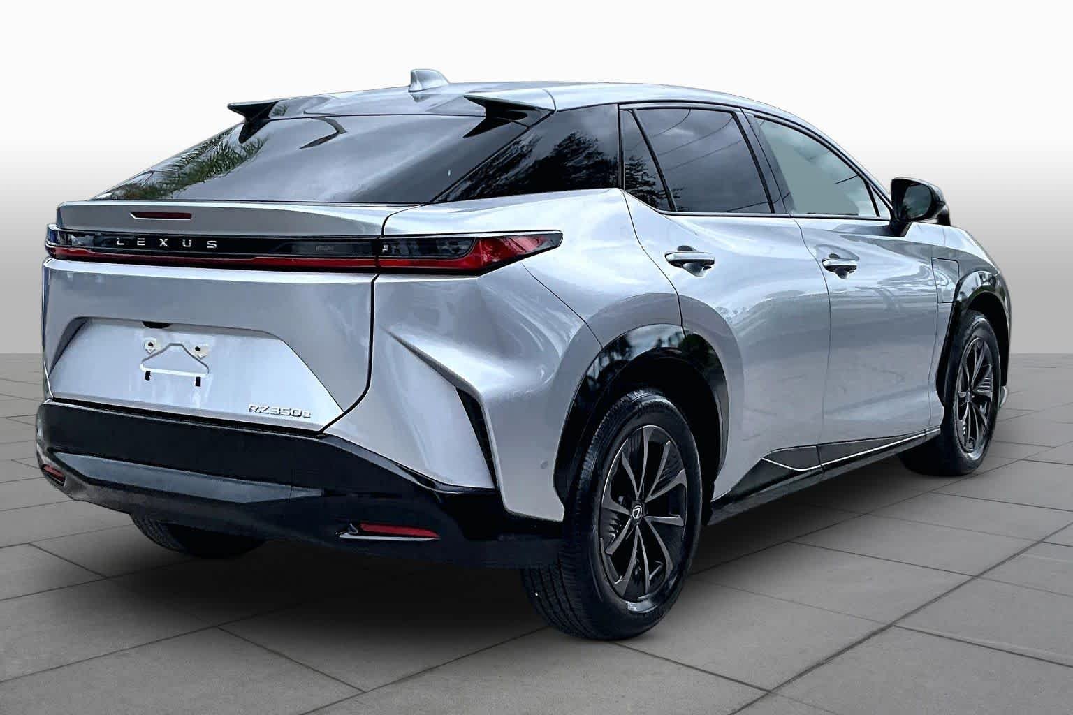 Used 2026 Iridium Lexus Premium image 12