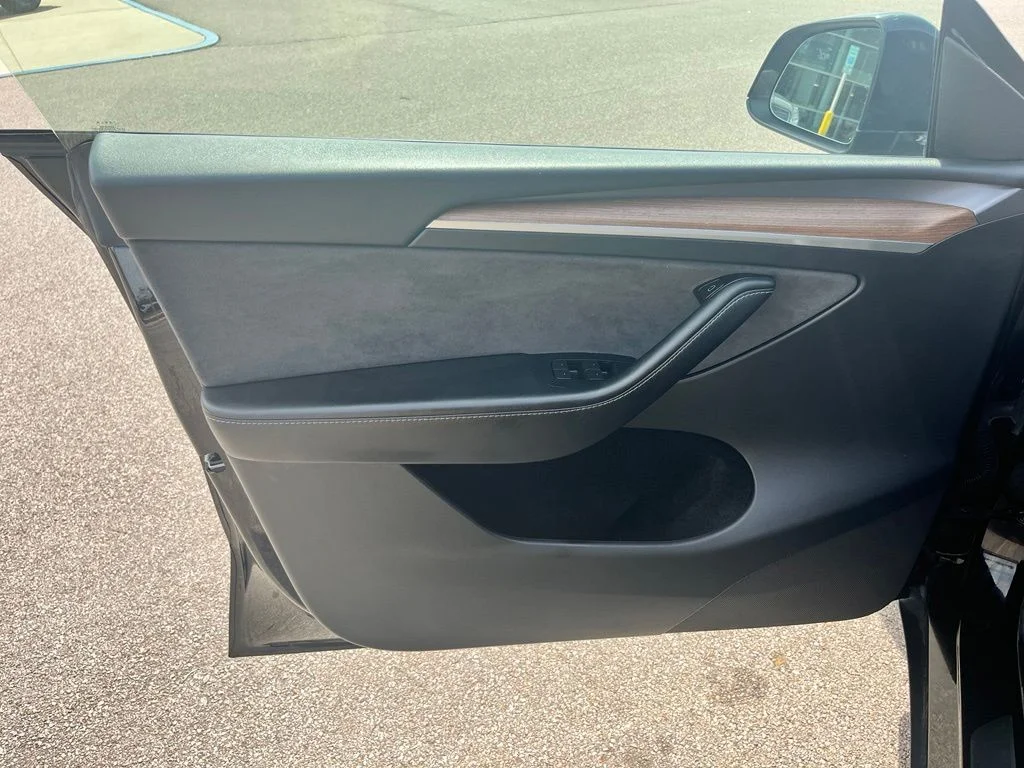 Used 2024 Black Tesla Long Range image 12