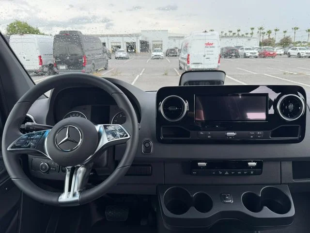 New 2026  Mercedes-Benz Passenger 170 WB image 4