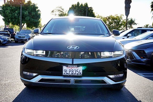 Used 2024 Black Hyundai SEL image 4