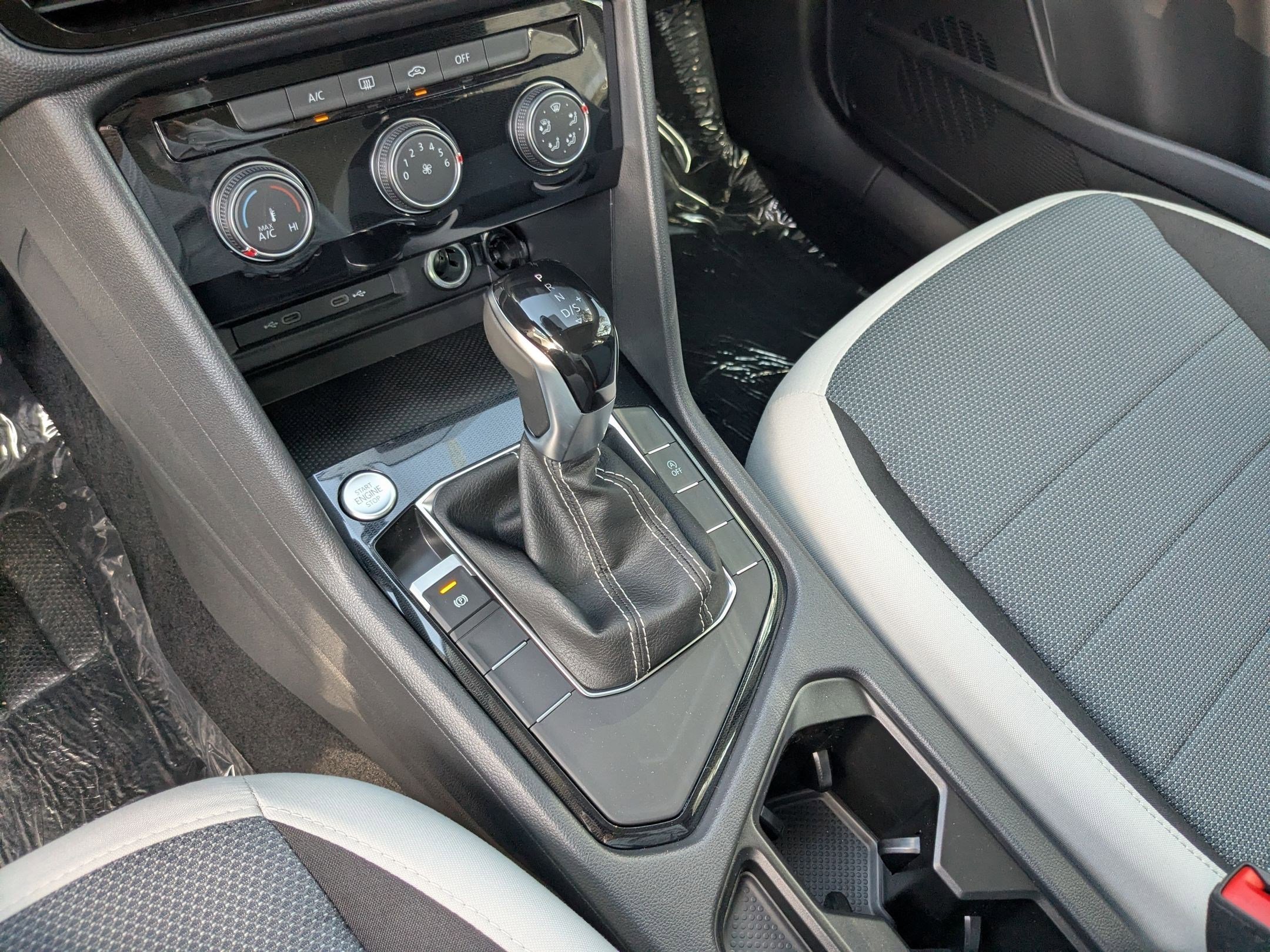 New 2026 Platinum Gray Metallic Volkswagen S image 14